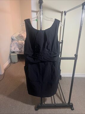 Classic Black Le Chateau Sleeveless Cocktail Dress with pockets